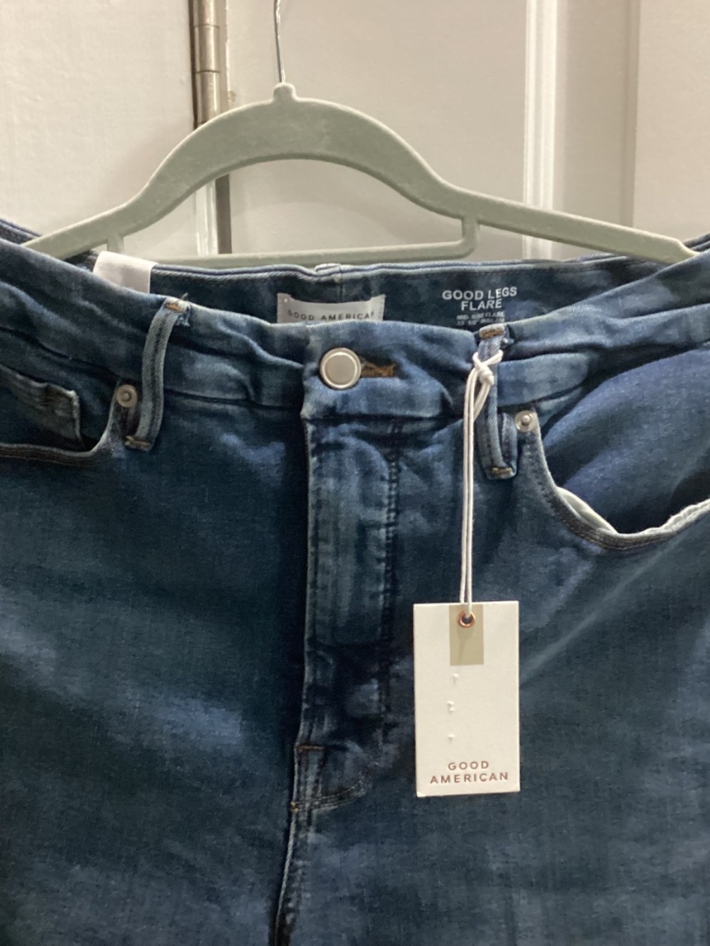 Good American Mid Rise Flares - Picture 2 of 5